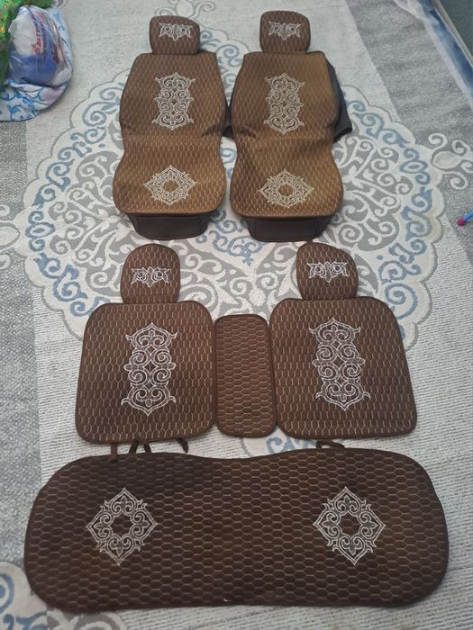 Срочно продам чехол сиденью отл. сост