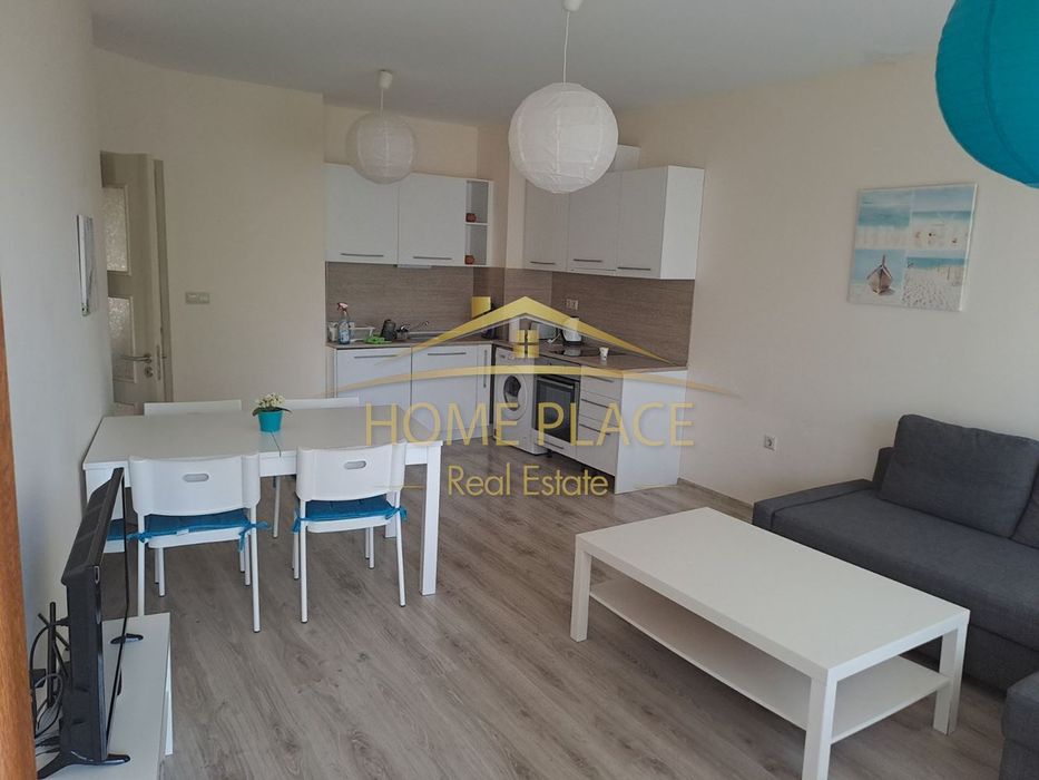 Дава се под наем Двустаен апартамент в Варна, Аспарухово - 70 кв.м за 612 € - Снимка #2