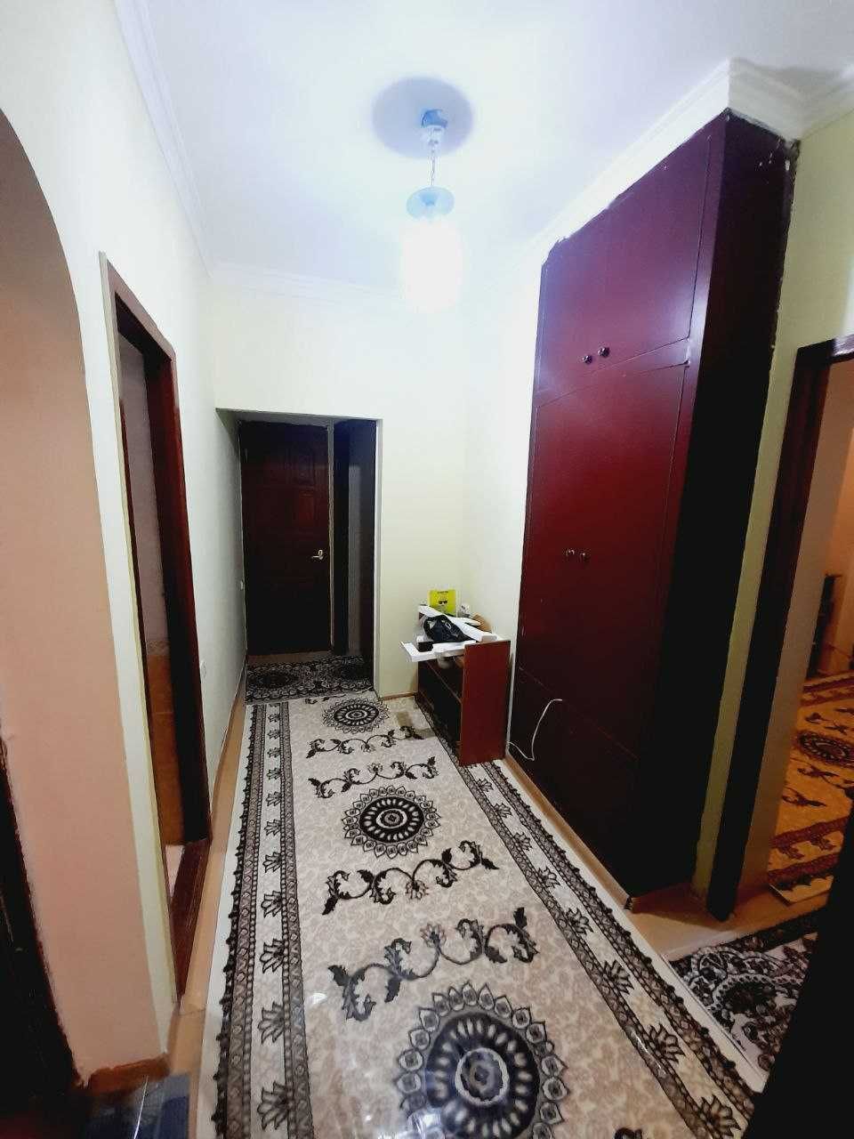 Сдам аренду. 2 ком квартиру на Шастри кафе у Бабушки.У