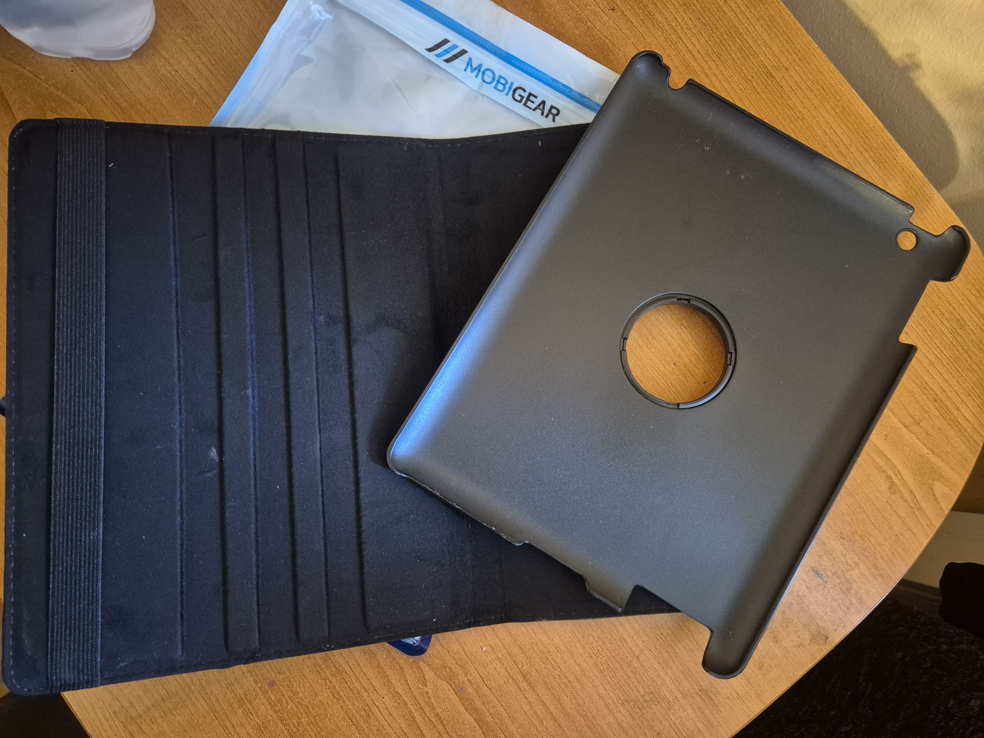 Husă iPad 2 nou exact ca originalul