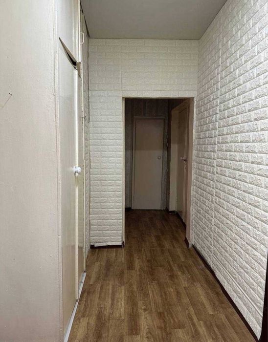 Бобура 2/8/9 Срочно мебель+техника 60квм