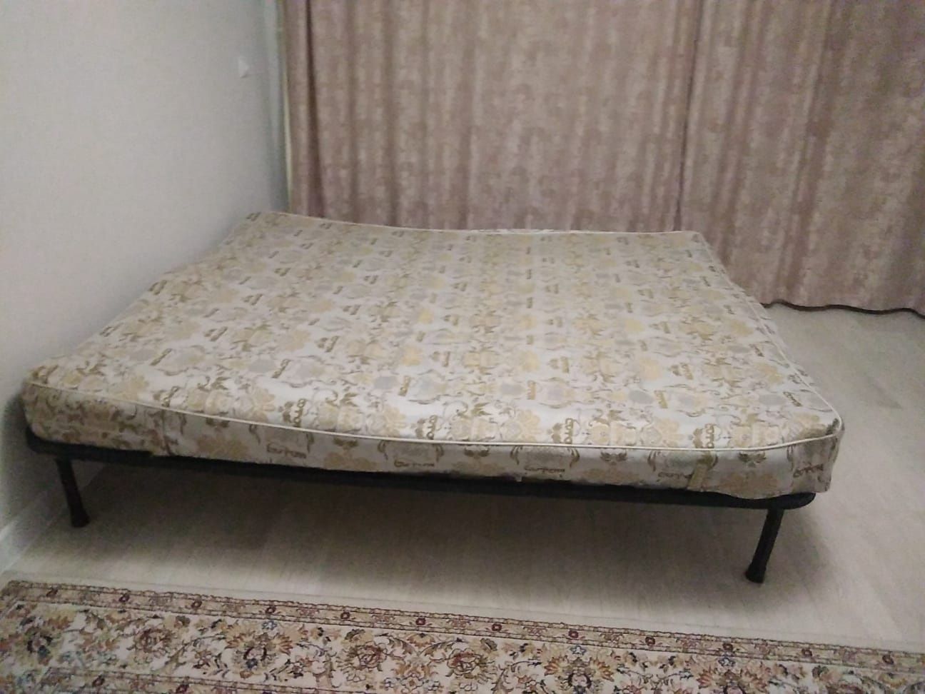 Продается кровать с матрасом 20000