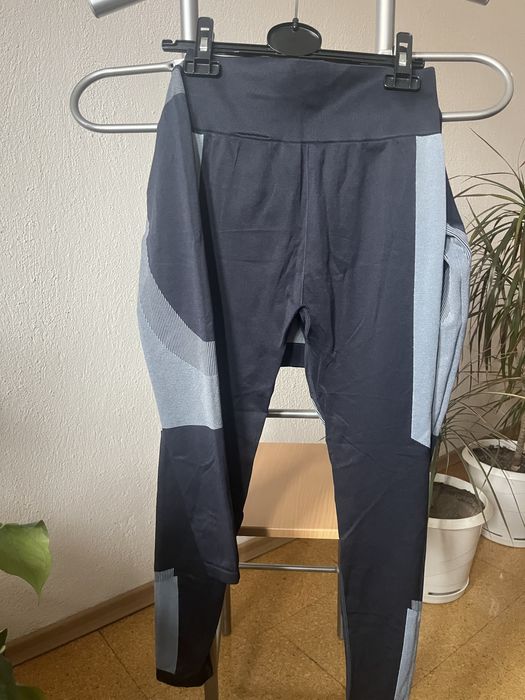 Дамски екип нов безшевен ХМ