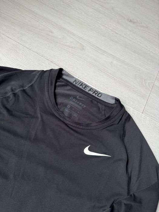 Мъжки блузи NikePro