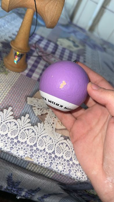 Kendama Krom Pop Mov Sticky