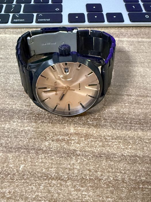 Ceas Diesel Model DZ1904 / Nou |