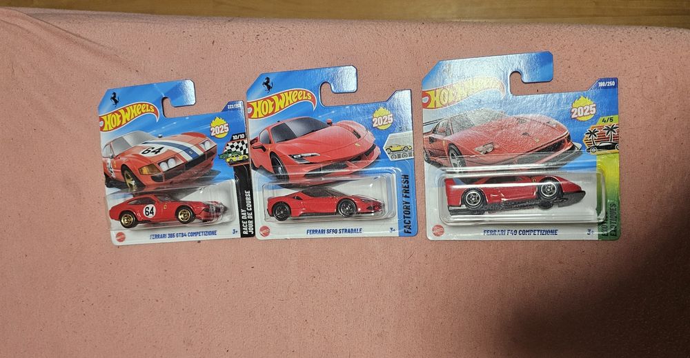 Hot Wheels Ferrari F40, Sf90, 365 GTB4