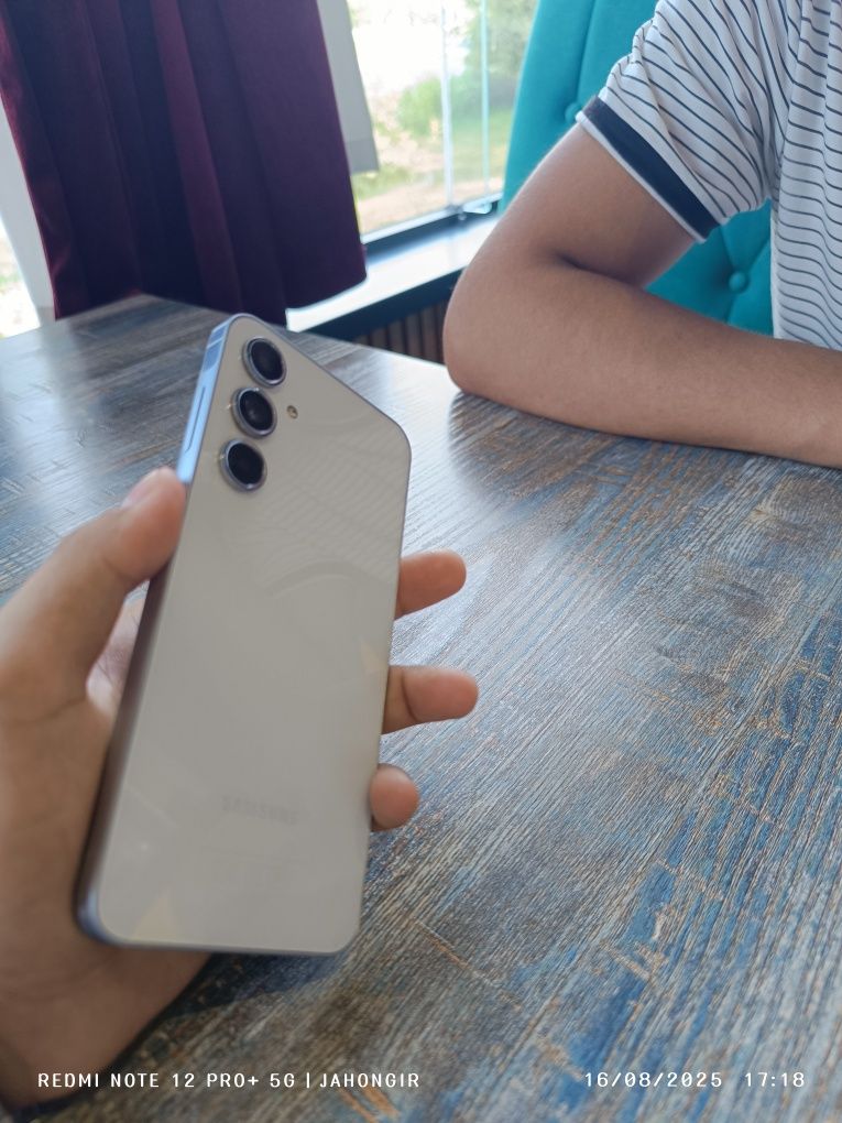 Telefon a55 yangidek