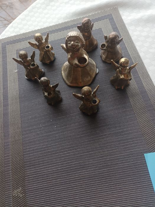 Set  de  ingerasi din  bronz
