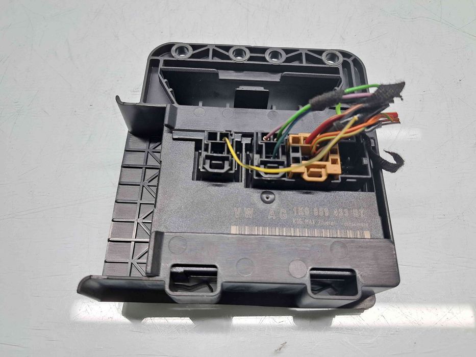 Modul confort  Volkswagen Golf 5 Plus (5M1) [Fabr 2005-2008] 1K095943