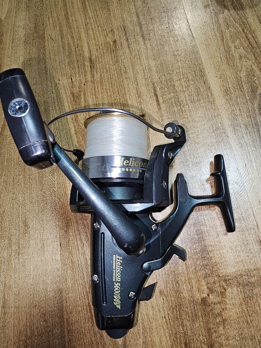 Vând mulineta Banax Helicon 5600NF