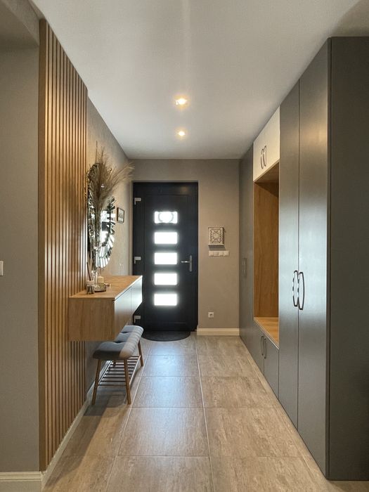 Vila deosebita, cu piscina, in zona dealuri / Gheorghe Doja