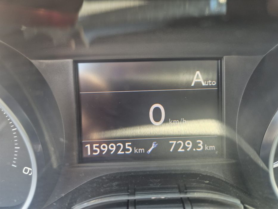 Vând Peugeot 208, cutie automata defecta