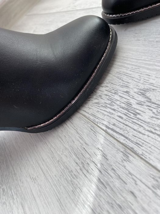 дамски ботуши на висок ток