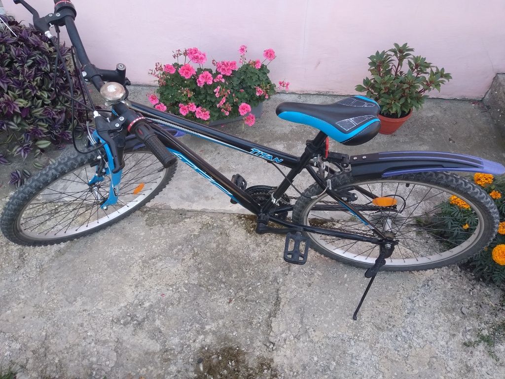 Bicicletă Mountain Bike Titan