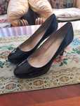 Pantofi negri din piele lacuita mărimea 39