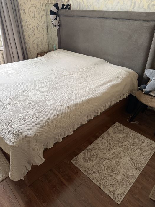 Кровать с новым ортопедическим матрасом