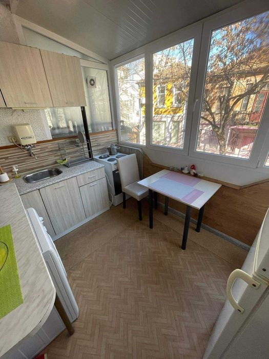 Дава се под наем Двустаен апартамент в Бургас, Възраждане - 52 кв.м за 255 € - Снимка #9