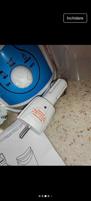 Încălzitor biberoane auto