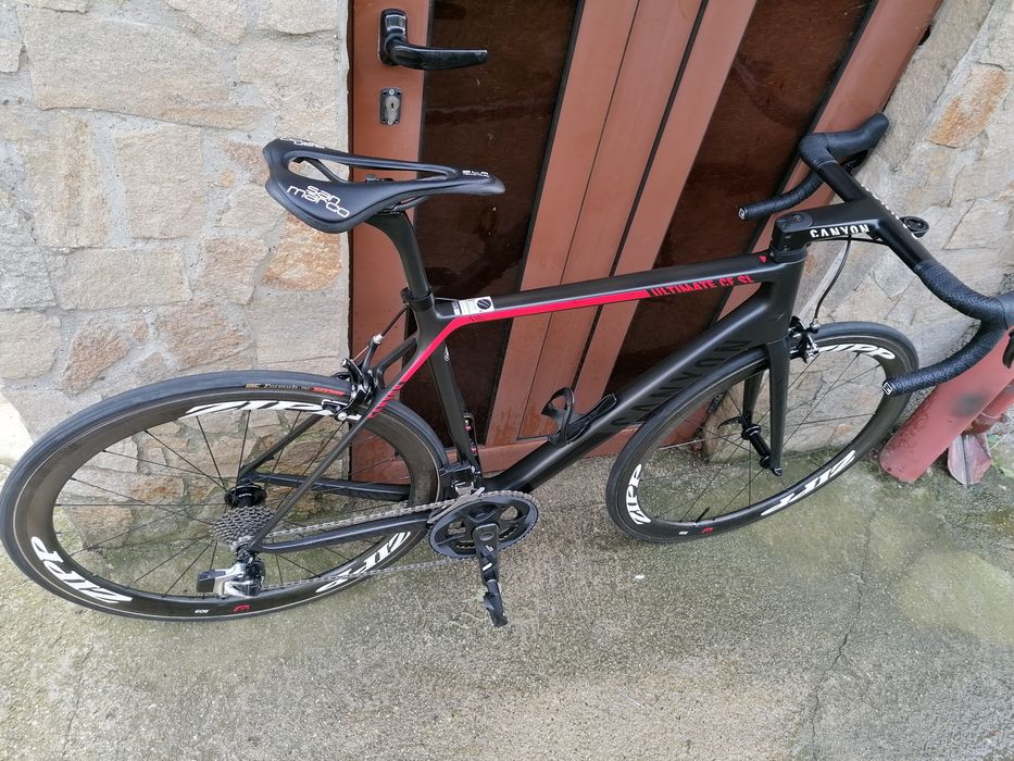 Шосеен CANYON Full Carbon 6,8 кг. Sram RED Etap 2*11