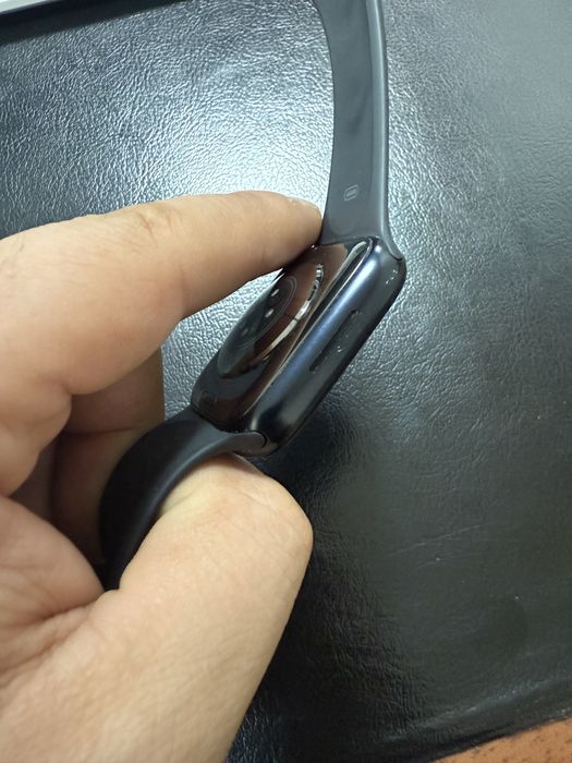 Apple watch 8 45mm sotiladi.