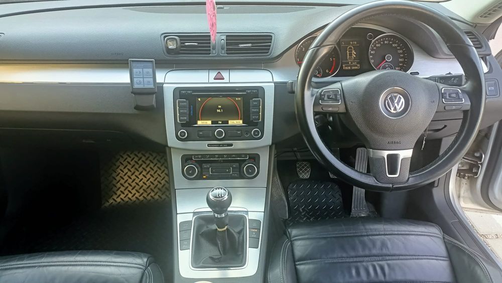 Volkswagen Passat CC volan pe dreapta