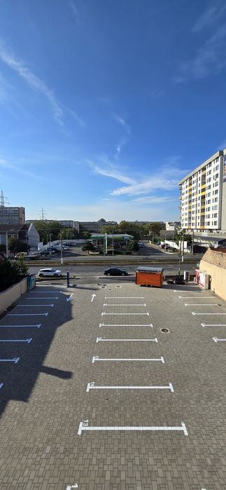 Proprietar, inchiriez et 1+2 pentru birouri/cabinete pe Bd I.Maniu 53