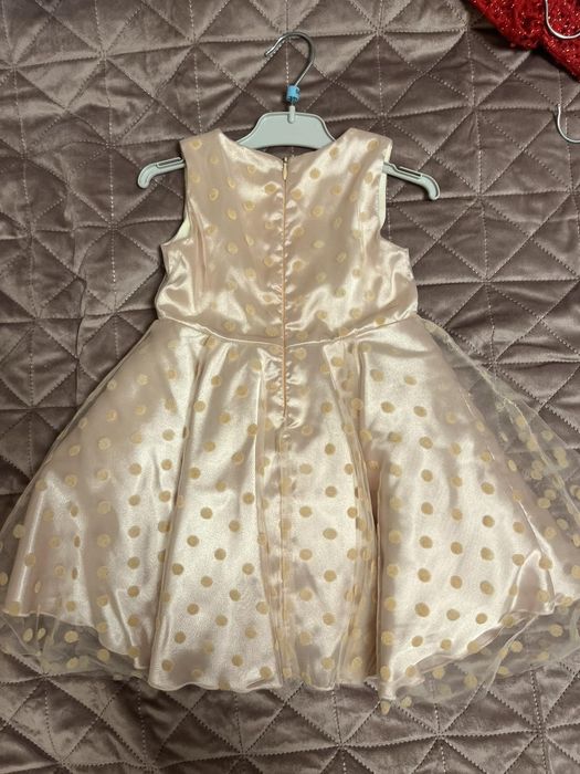 Детска рокля на точки