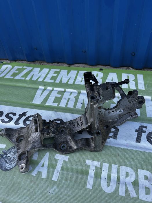 Suport accesorii, alternator , compresor Audi A4 B9 2.0 Tdi