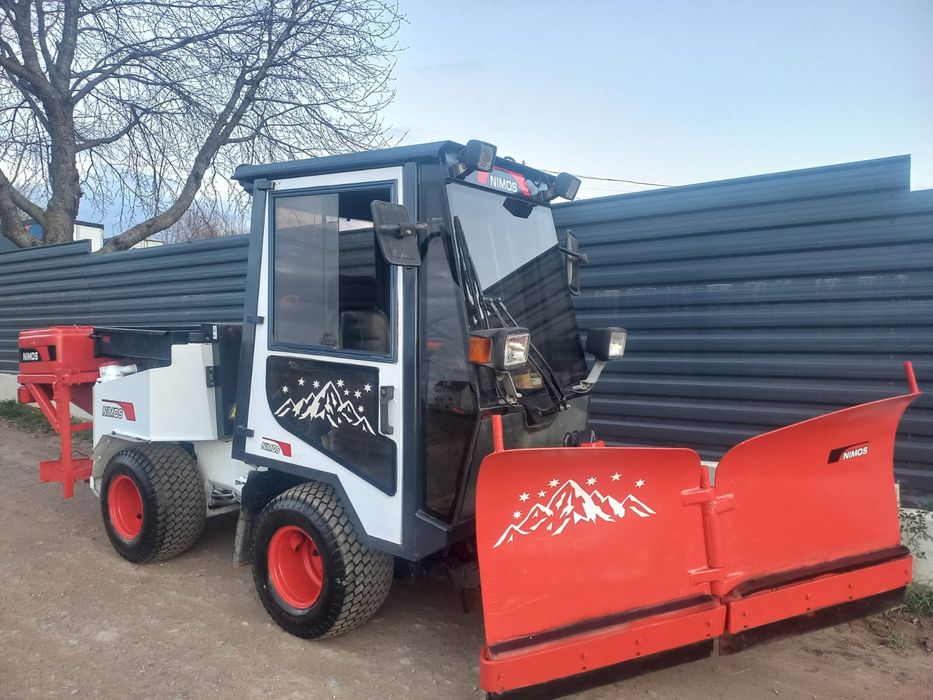 Mașina zăpadă lama zăpadă sararita Nimos 4x4 ( unimog multicar )