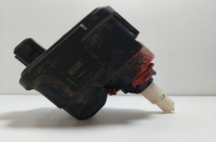 Motoras reglare faruri 3A0941295 Volkswagen VW Passat B4