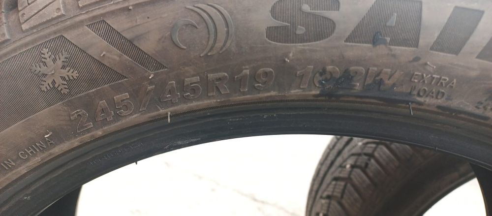 Vând anvelope  Sailun