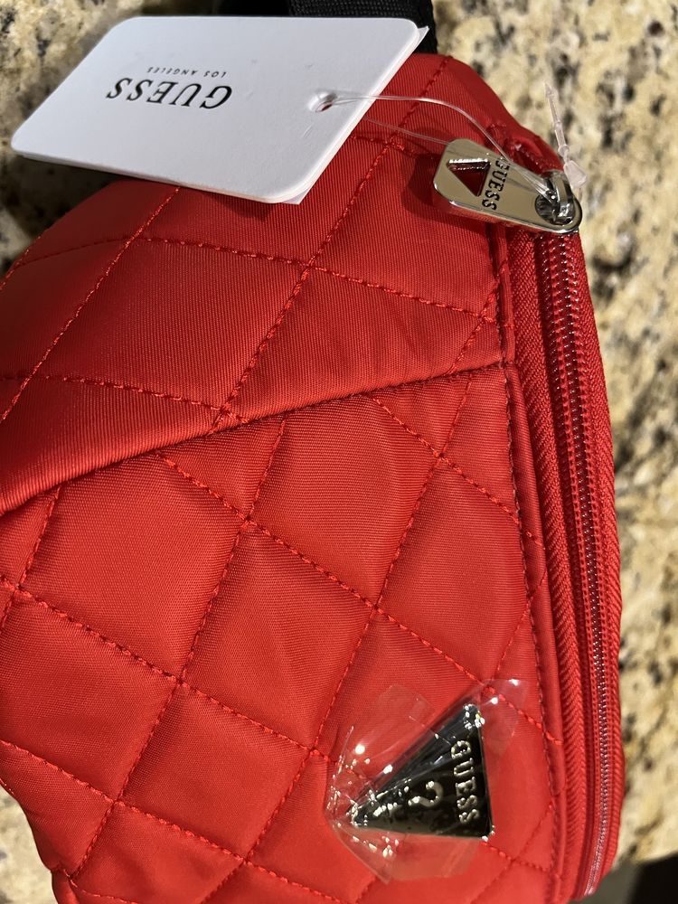 GUESS Crossbody Bag Оригинална Нова !