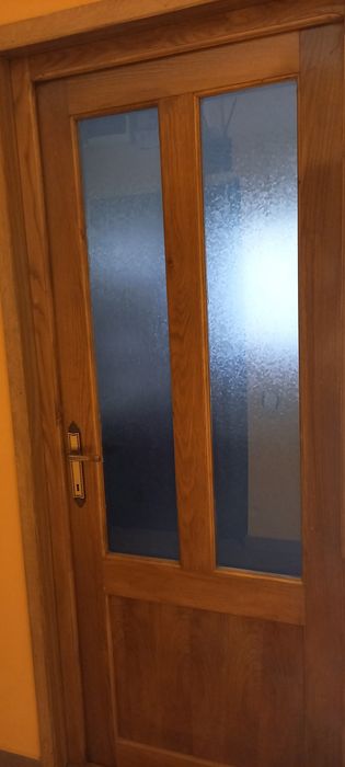 Uși de interior lemn masiv