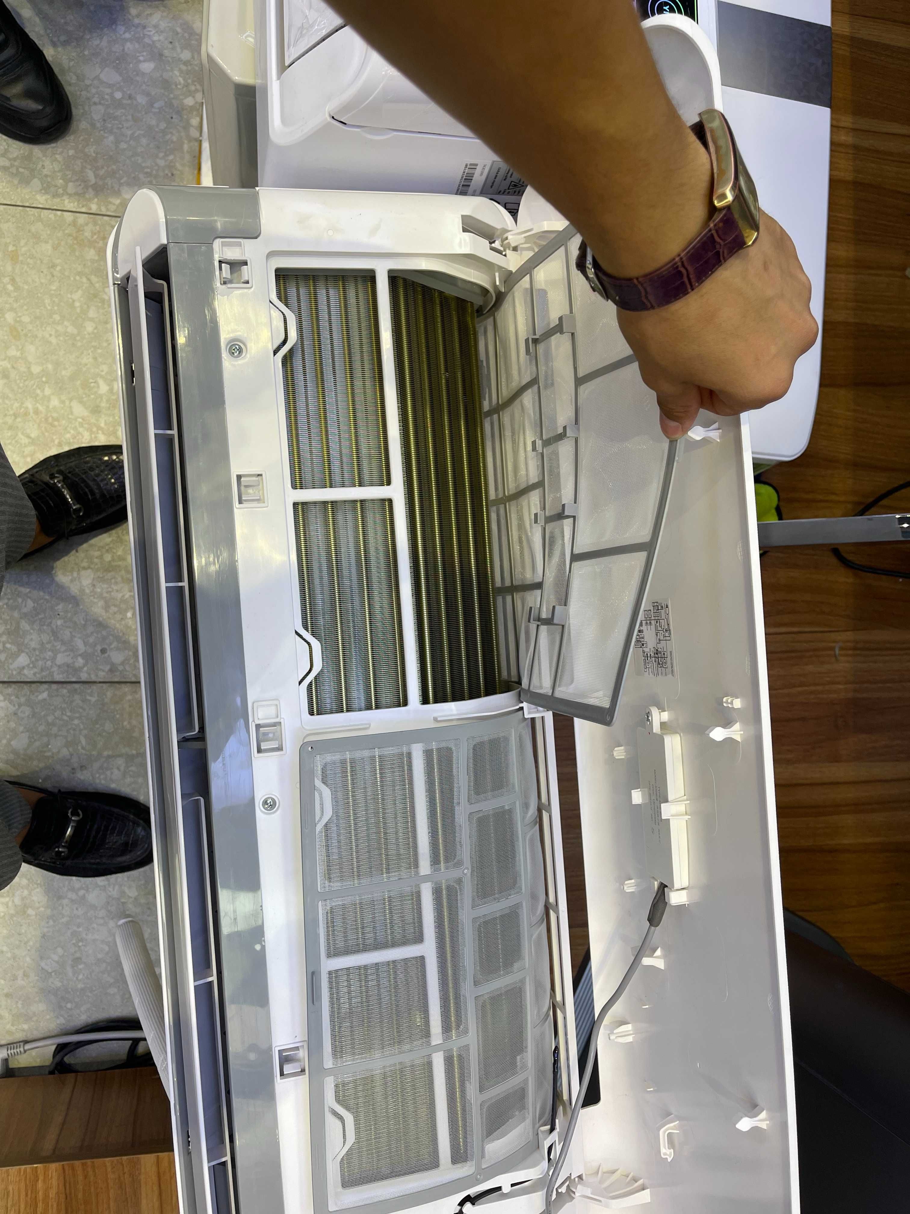 Yangi zamonaviy konditsioner – 7TECH 7AC4S12WS4