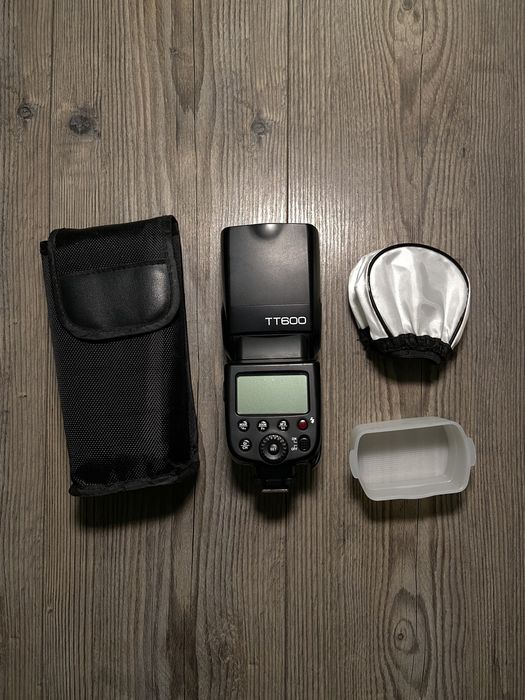 Светкавица Godox tt600