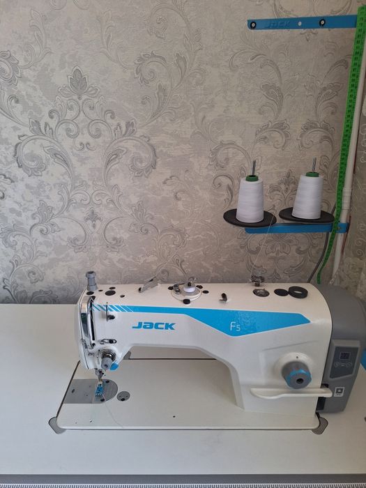Jack F5 тикув машинас сотилади