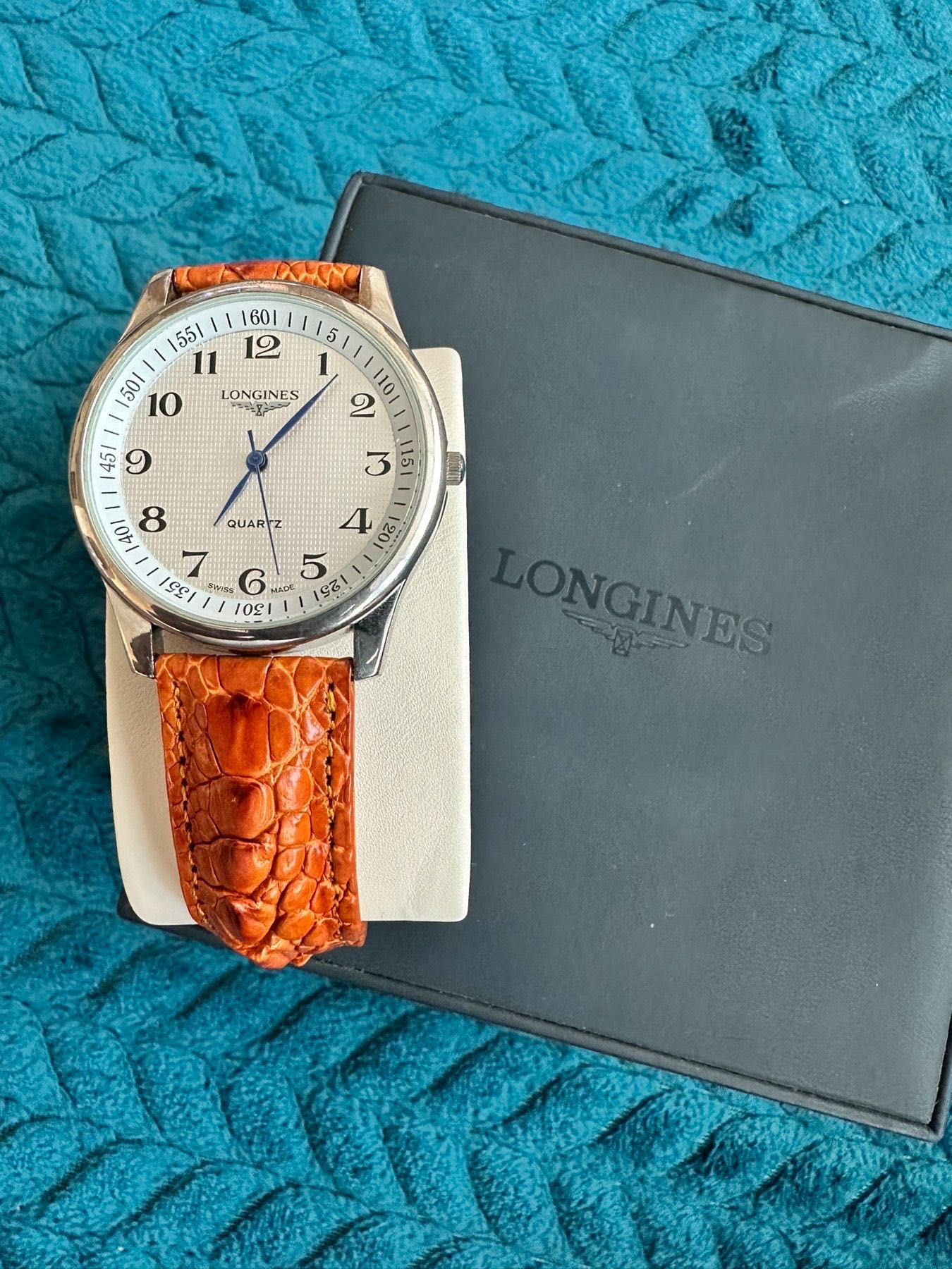 LONGINES мъжки часовник с каишка от естествена крокодилска кожа