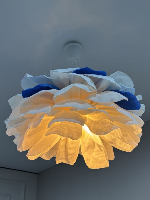 Люстра в виде цветка