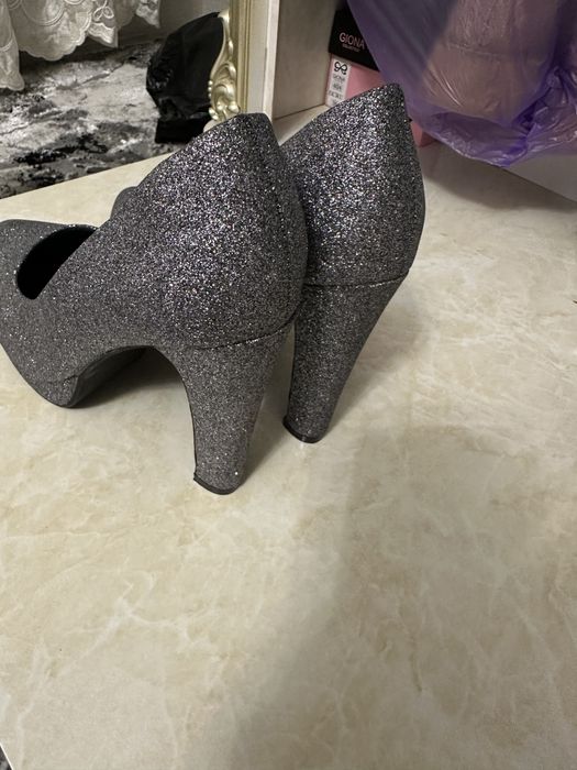 Туфли 36размер, кийилмаган