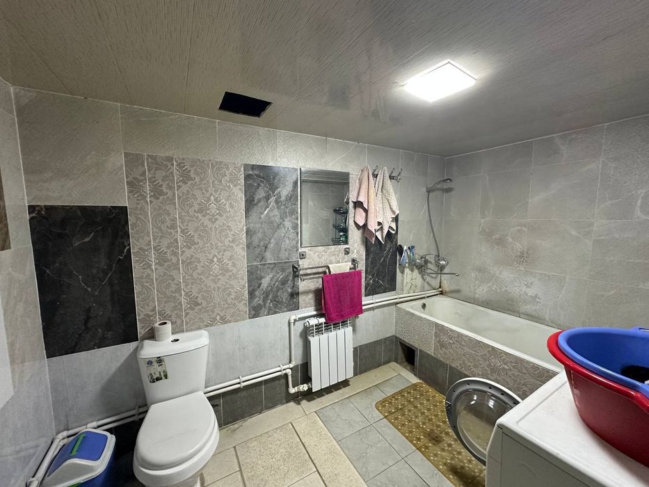 Xasanboy Shribom maxalada 3.8 7 xona podvol 2 sanuzel srochniy