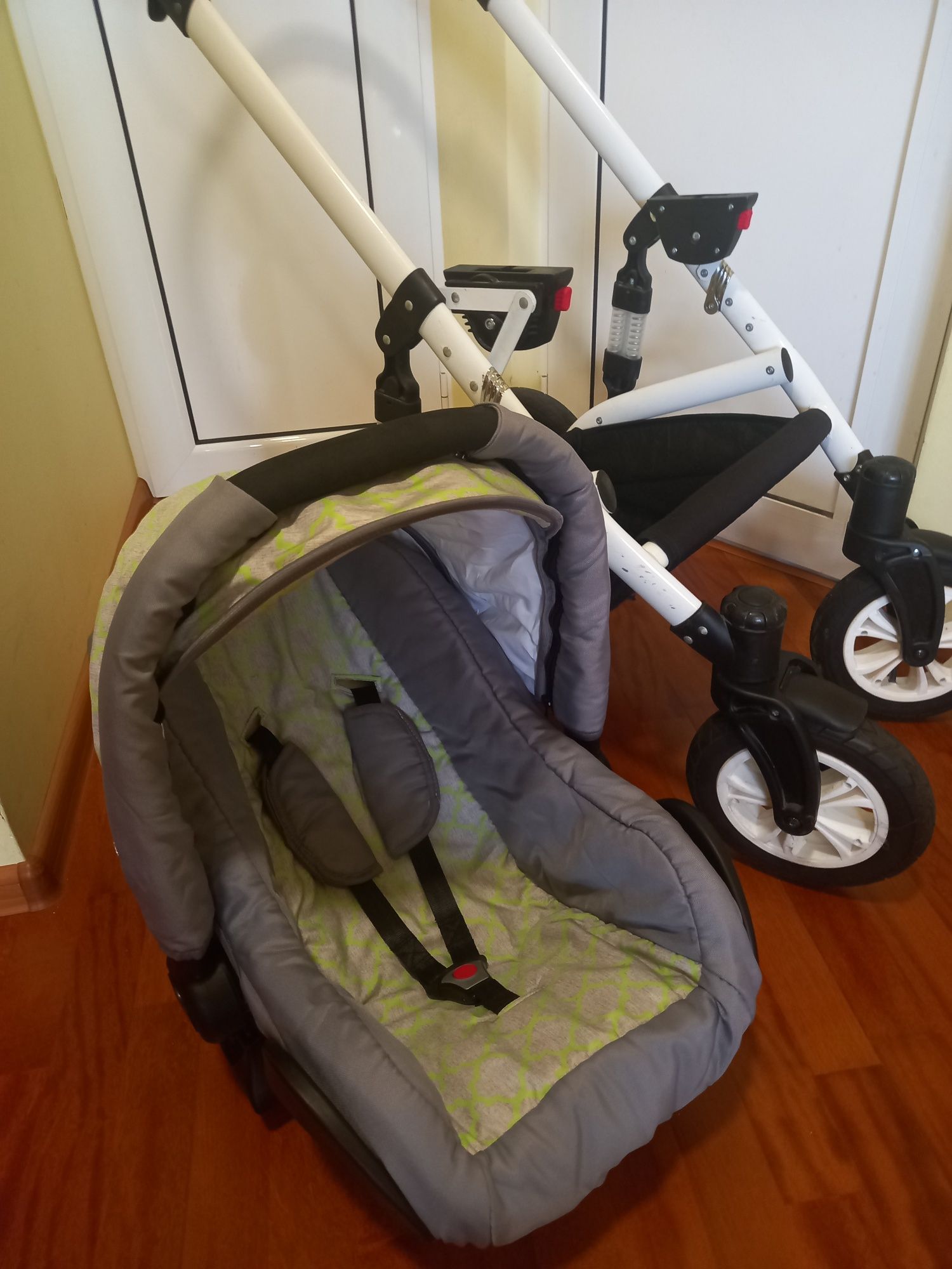 Детска / Бебешка количка Carrera 3в1