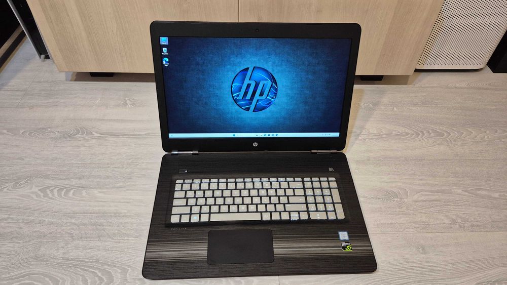 HP Gaming 17.3'' i7-8750H 32GB DDR4 512 SSD 1TB HDD GTX 1050 Ti 4GB