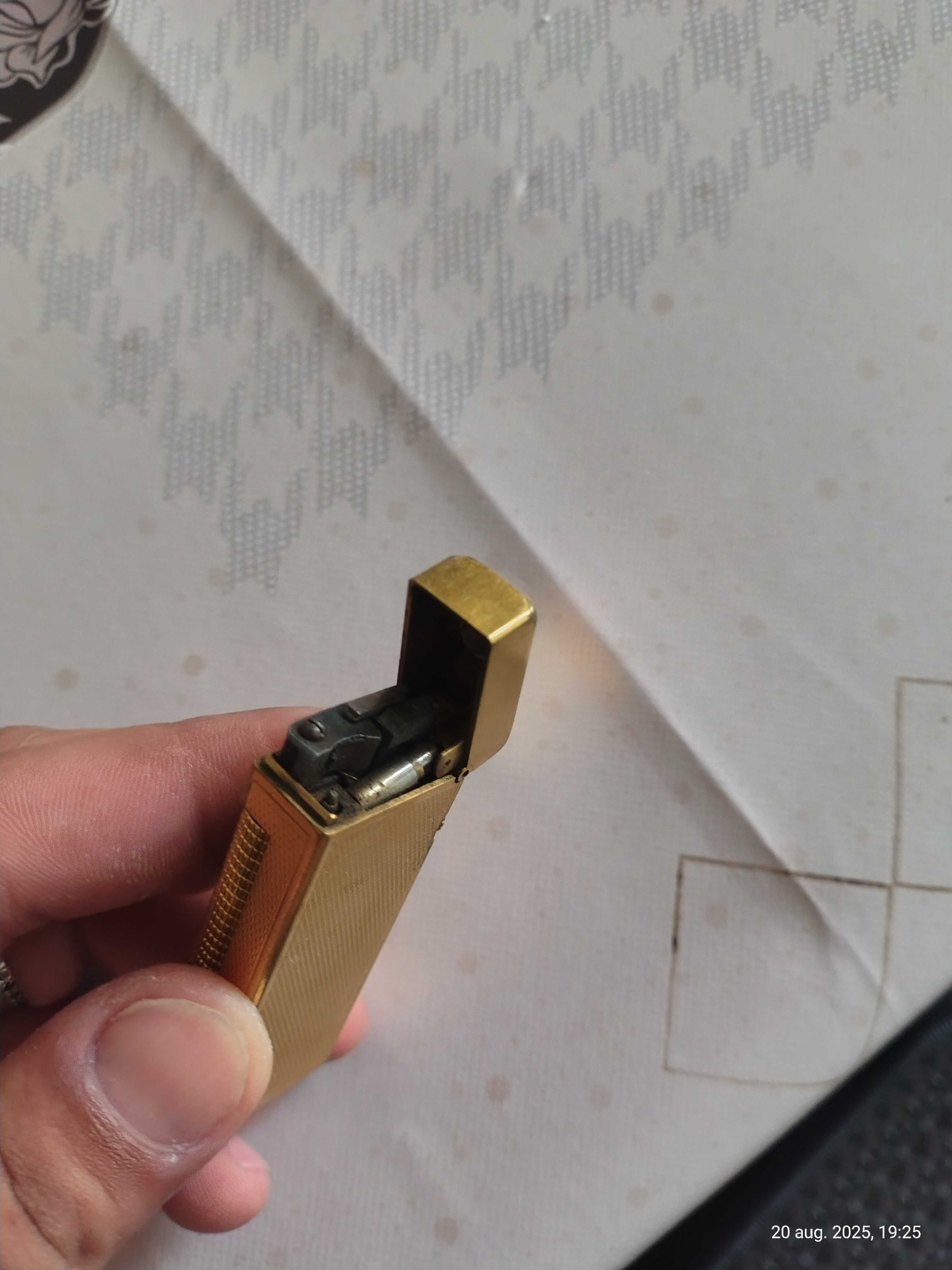 Brichetă dunhill rollagas