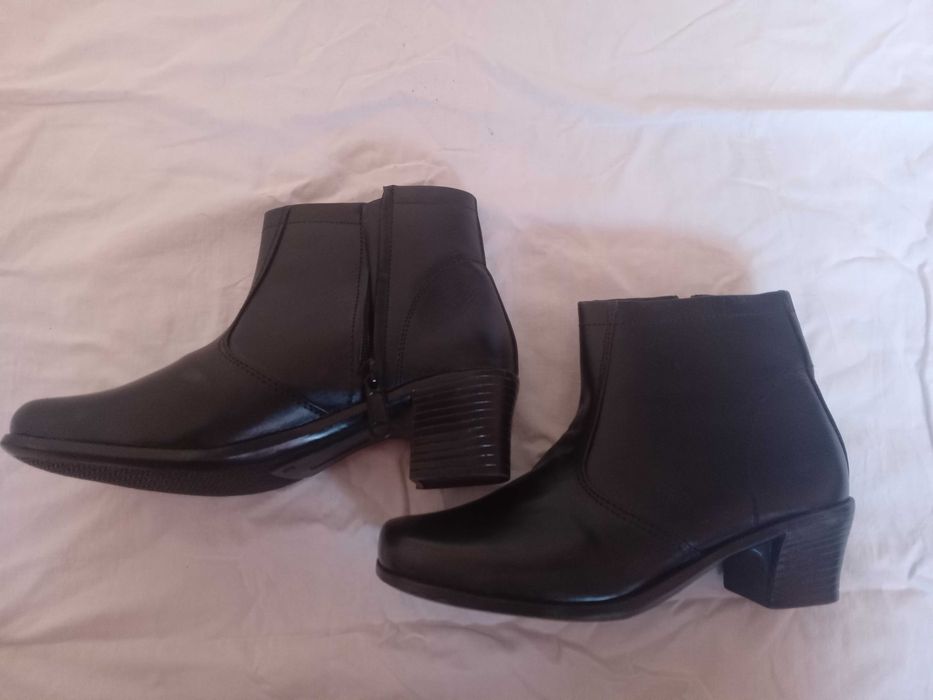 Обувки естествена кожа чисто нови