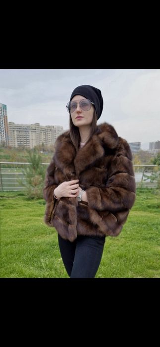 Продам  шубу Соболь