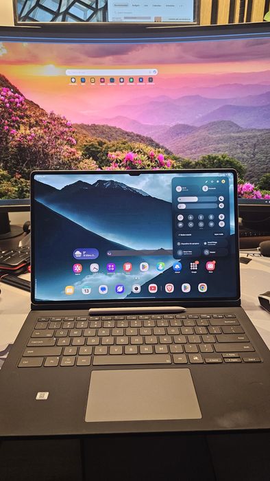 Samsung tab S10 ultra + tastatura AI / SCHIMB CU LAPTOP