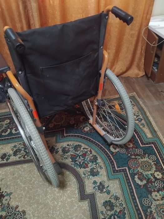 коляска инвалидная