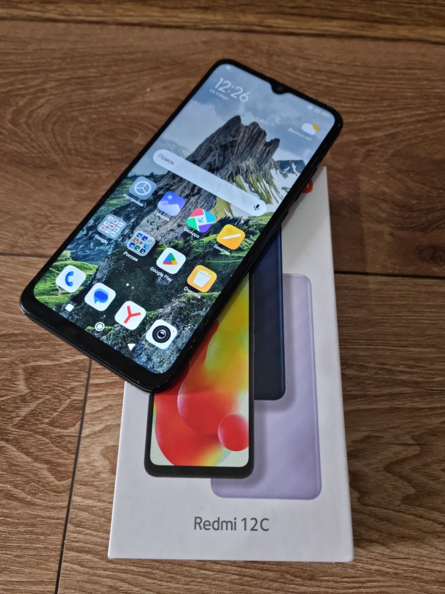Продаю телефон Redmi 12C, память 4/64 в отличном состоянии!