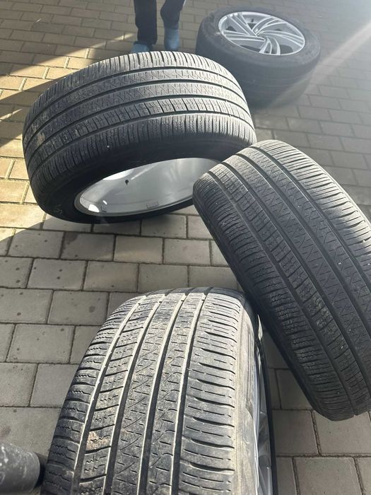 Vand cauciucuri de iarnă